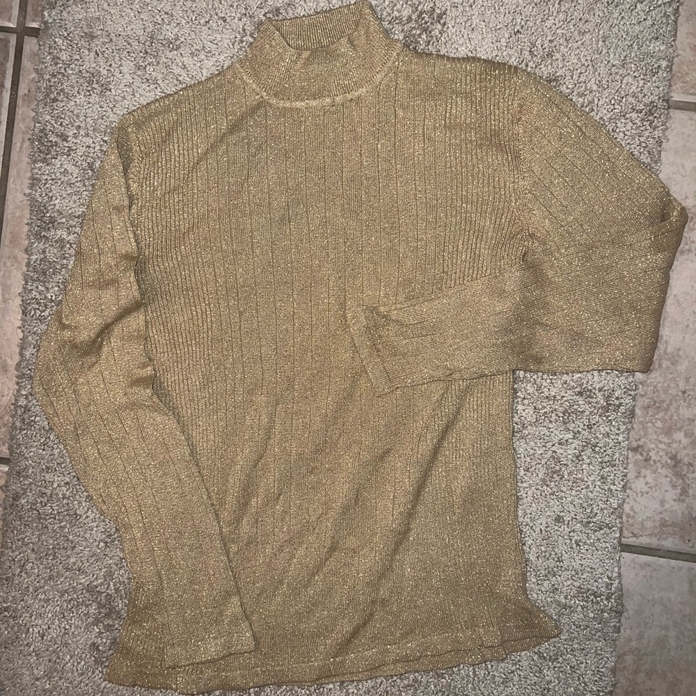 Gold glitter long sleeve Wasserman
